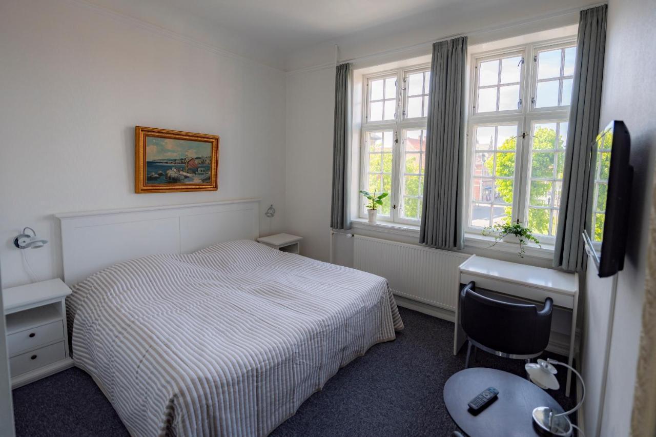 Det Gamle Posthus Rønne Exterior foto